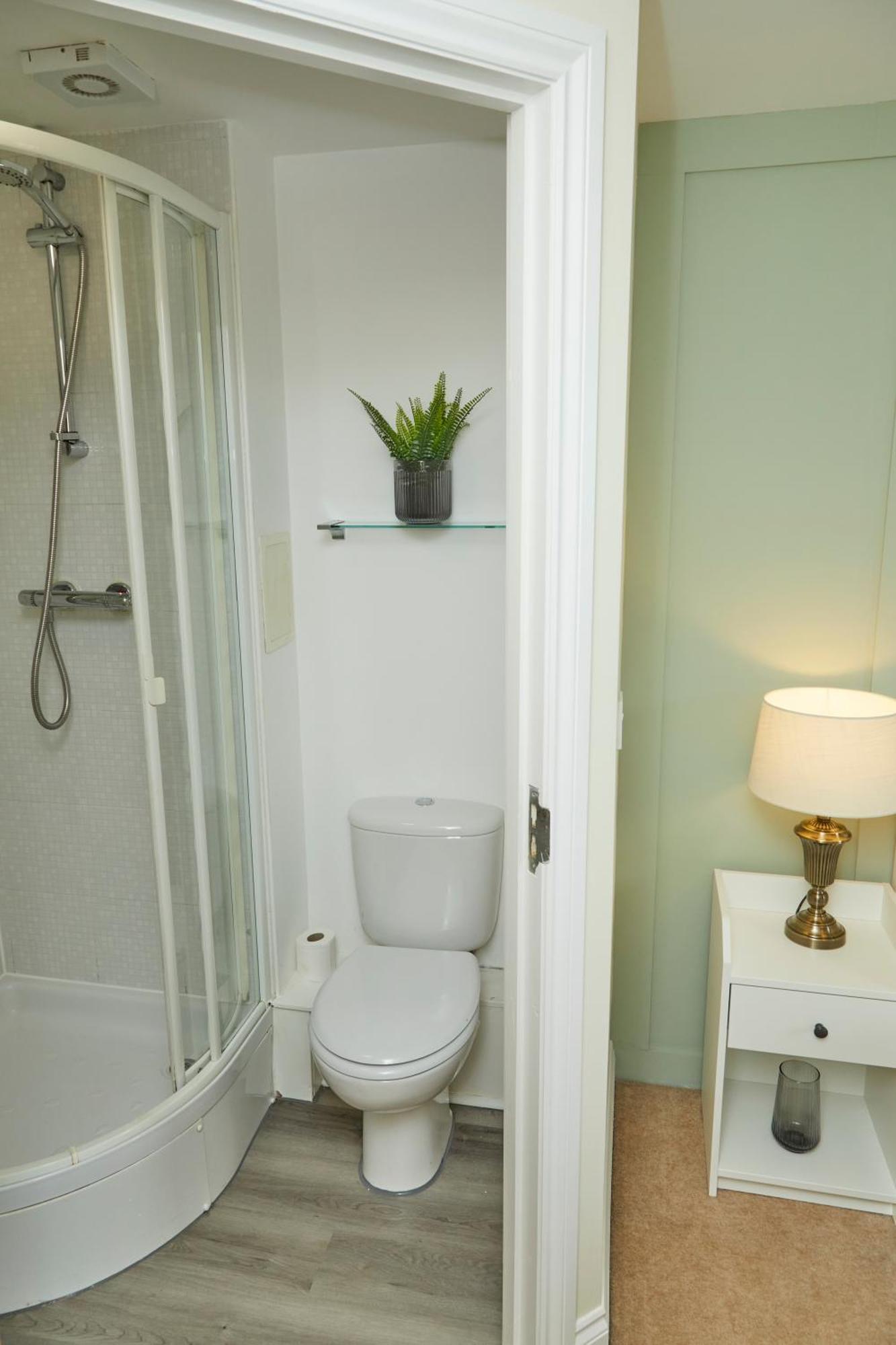 Stylish 2-Bedroom Apartment With Free Parking Halifax Extérieur photo